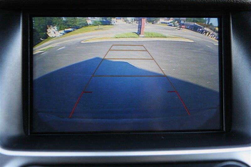 Used 2020 Chevrolet Suburban LS RWD image 28