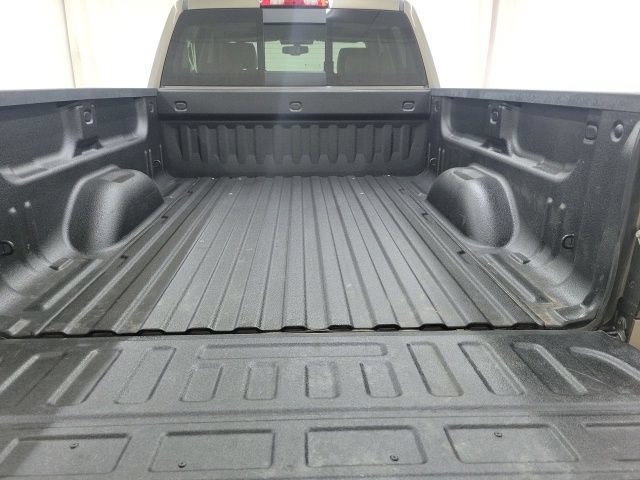 Used 2014 Chevrolet Silverado 1500 High Country AWD/4WD image 15