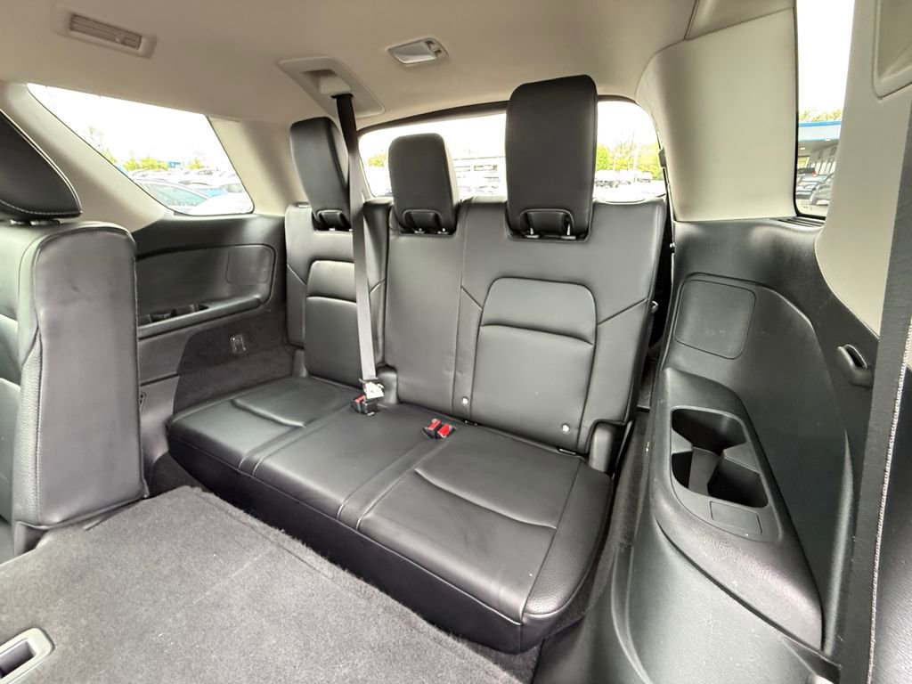 Used 2022 Nissan Pathfinder SL w/ SL Black Package image 23