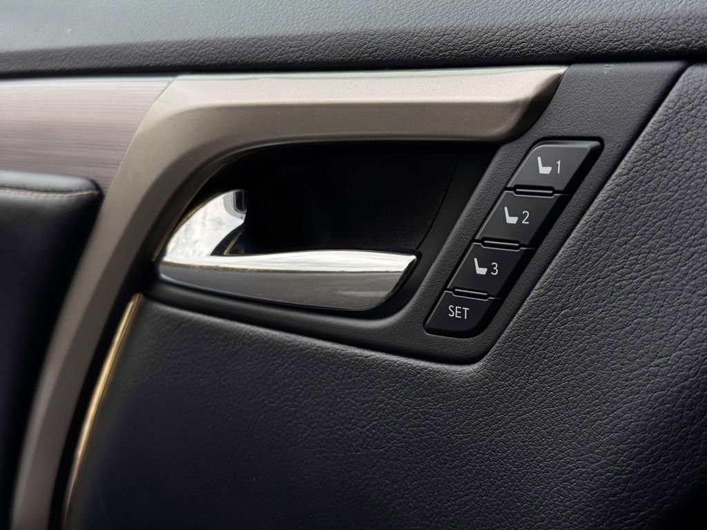 Used 2022 Lexus RX 450h F Sport image 31