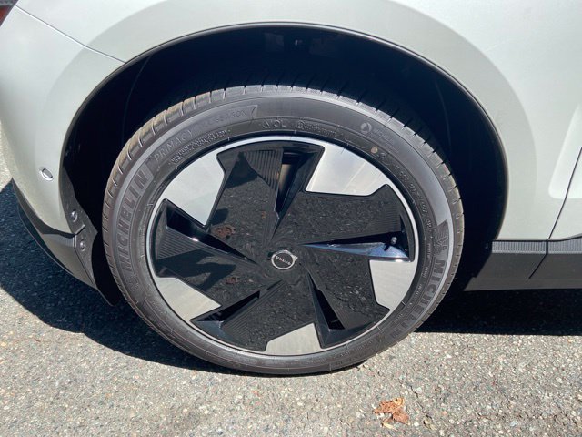 New 2026 Volvo EX30 Ultra w/ Climate Package AWD/4WD image 9
