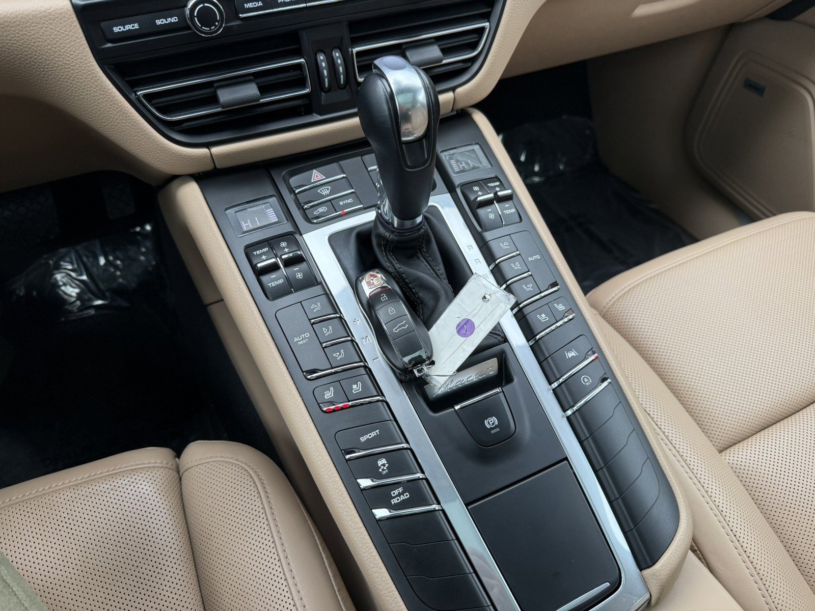 Used 2019 Porsche Macan S AWD/4WD image 21