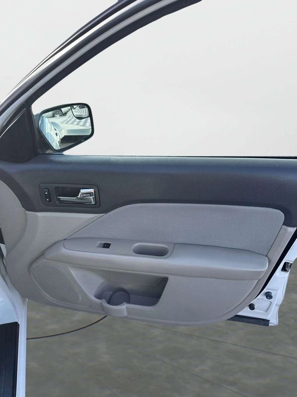Used 2012 Ford Fusion S image 7