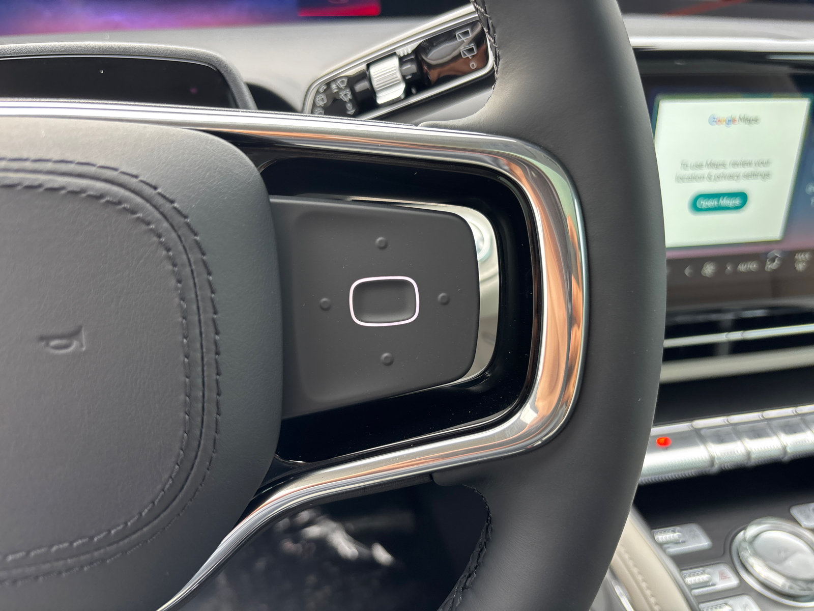 New 2026 Lincoln Nautilus Reserve AWD/4WD image 18