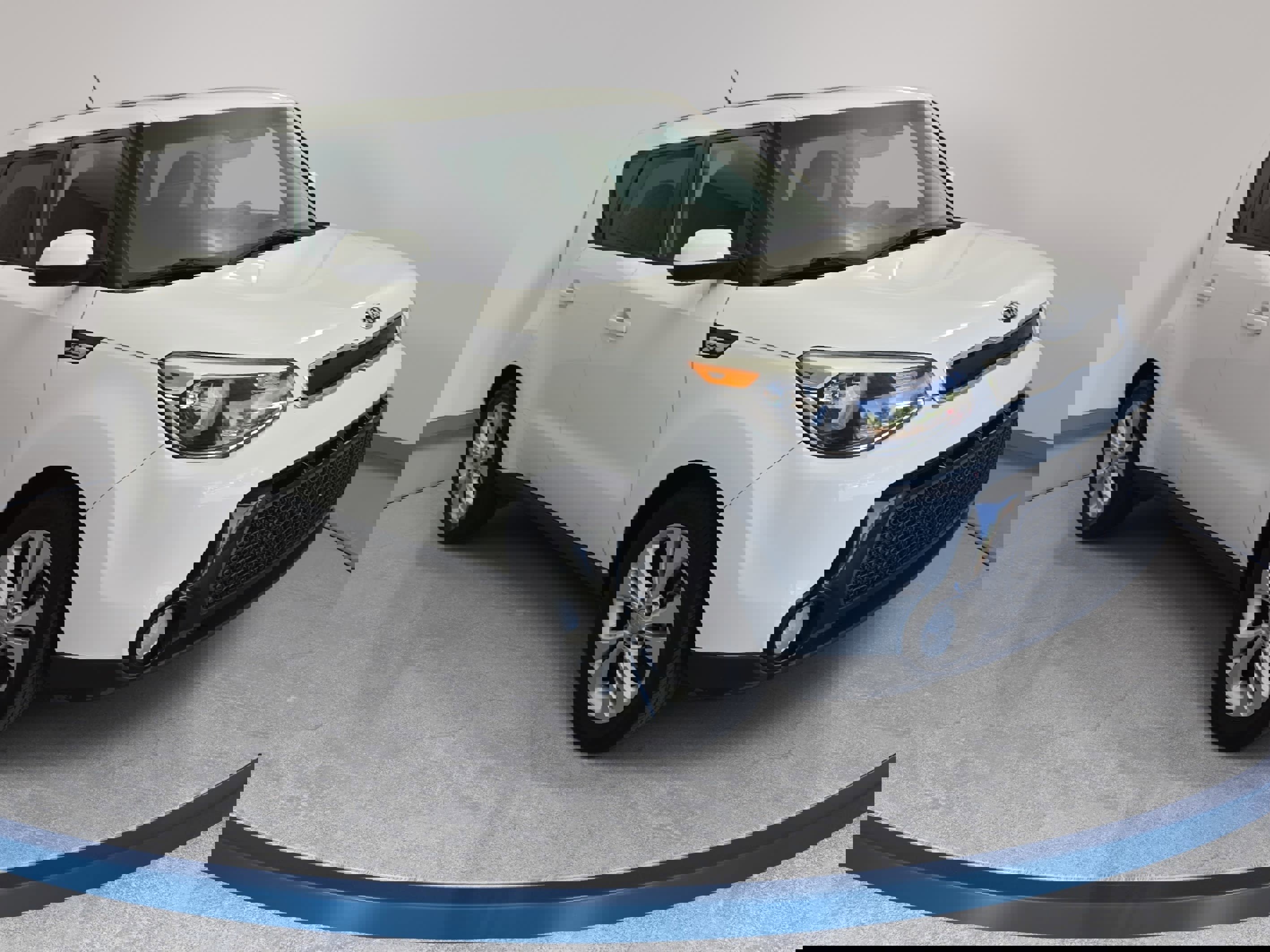 Used 2016 Kia Soul + w/ Audio Package image 3