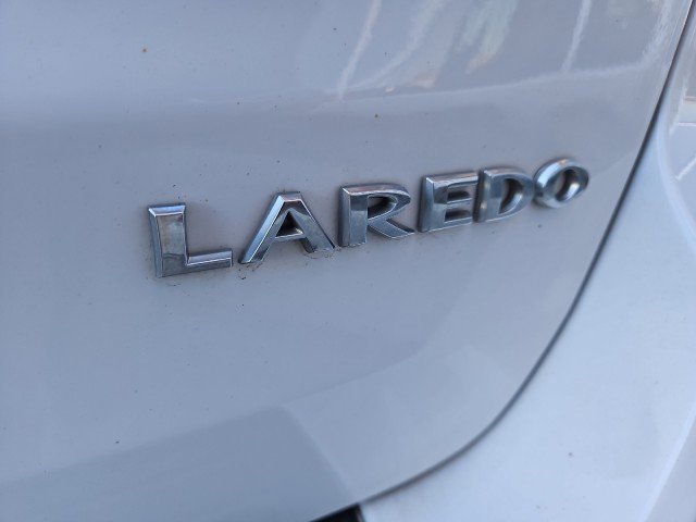 Used 2018 Jeep Grand Cherokee Laredo image 23