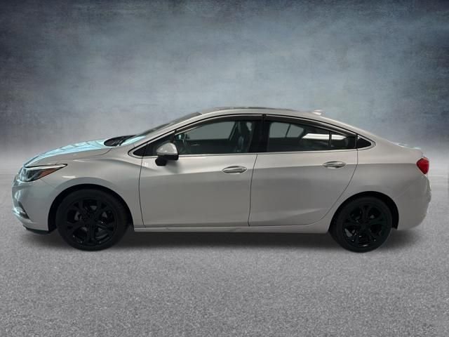 Used 2017 Chevrolet Cruze Premier image 10