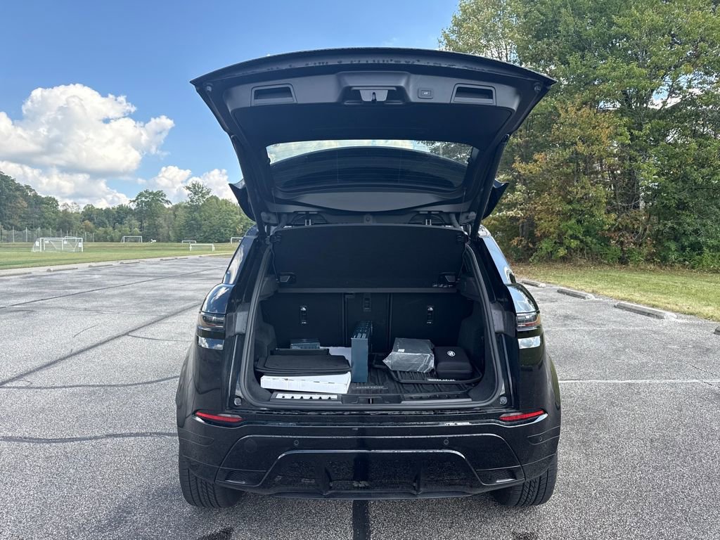 Used 2025 Land Rover Range Rover Evoque Dynamic SE image 12