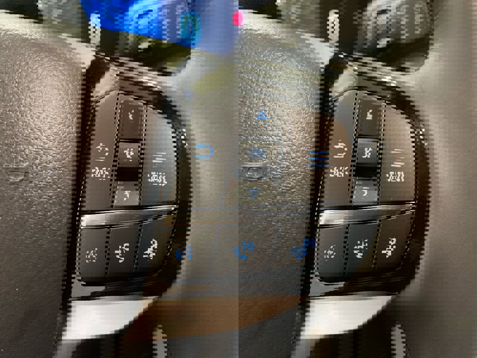 New 2026 Ford Explorer Platinum w/ LUX Leather Package image 22