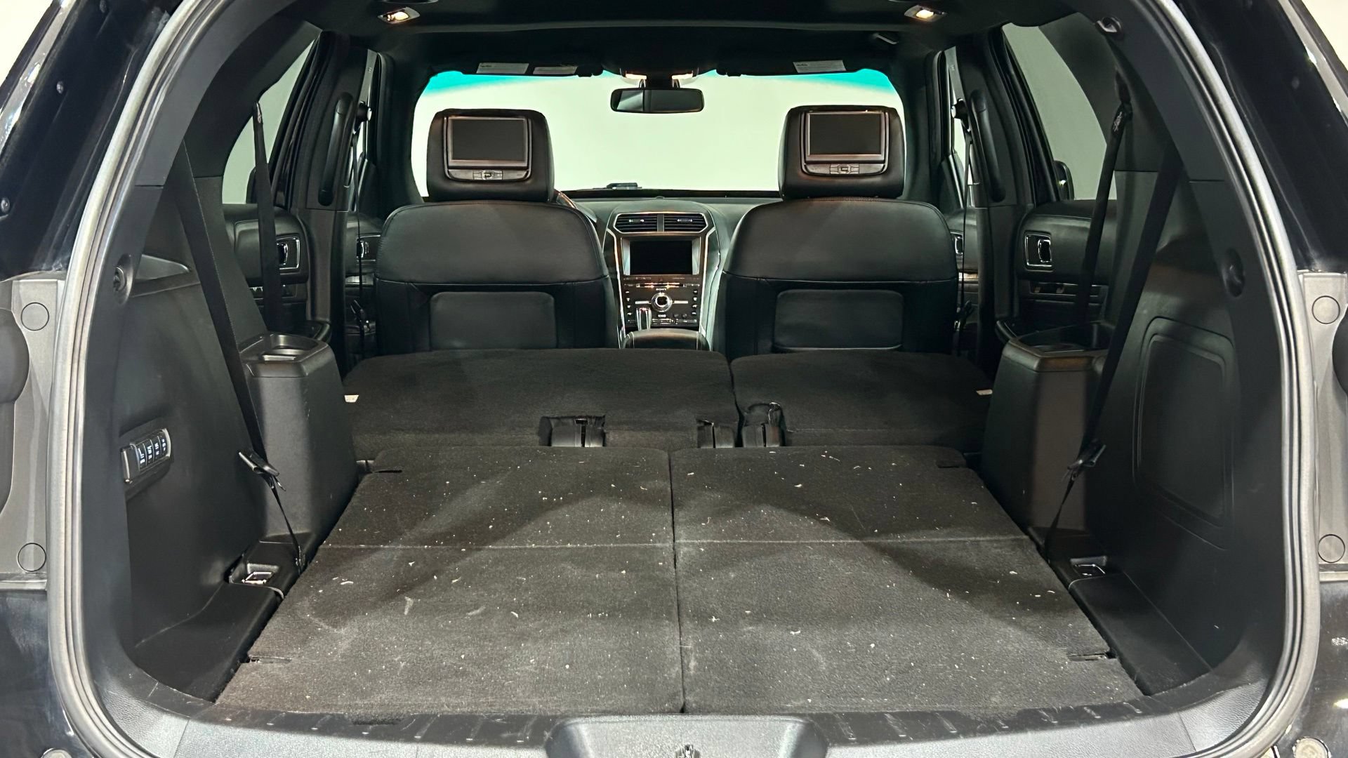 Used 2017 Ford Explorer Platinum AWD/4WD image 43