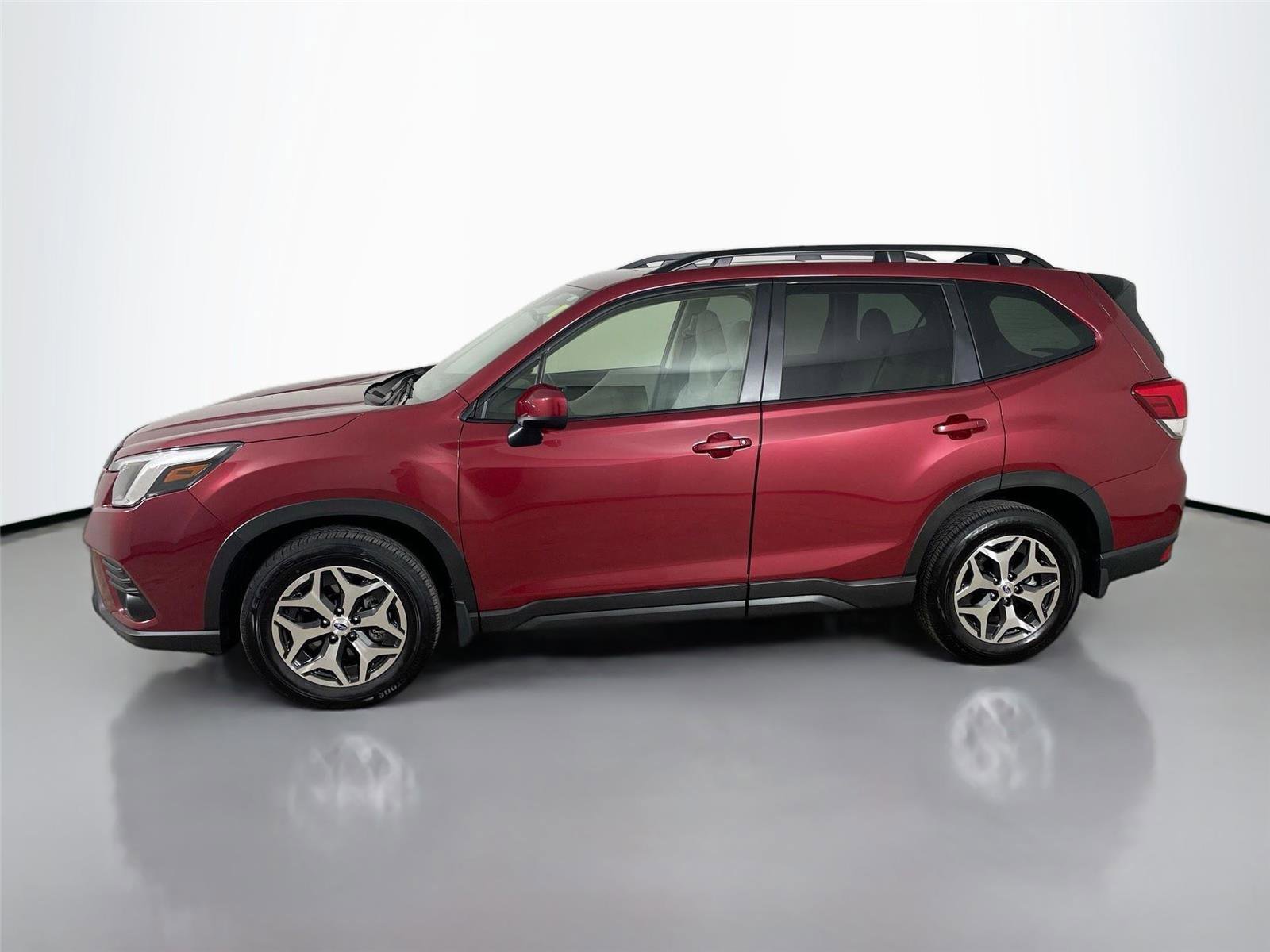 Used 2024 Subaru Forester Premium AWD/4WD image 8