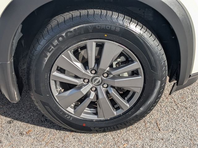 Used 2024 Nissan Pathfinder SV image 14