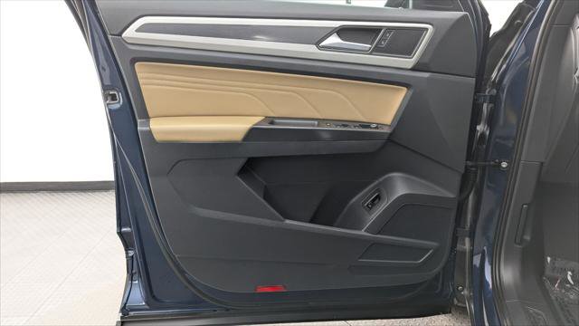 Used 2021 Volkswagen Atlas Cross Sport SEL image 12