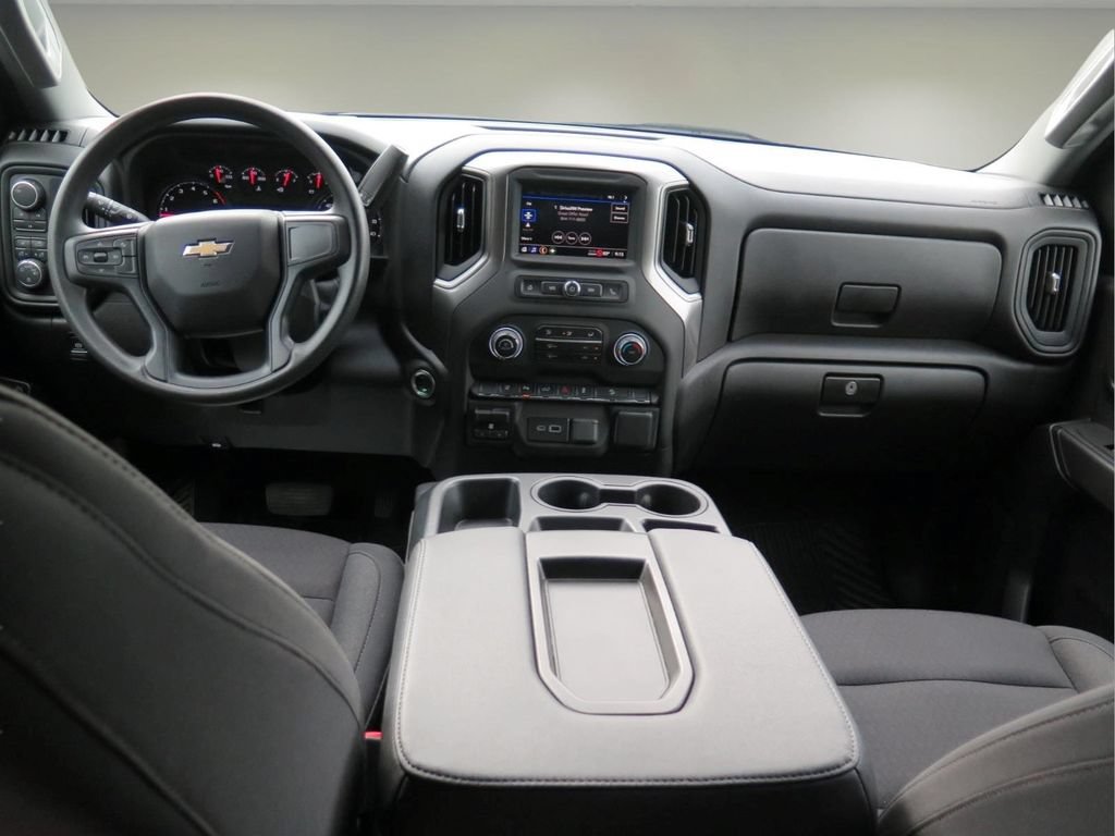 Certified 2025 Chevrolet Silverado 2500 Custom w/ Custom Value Package AWD/4WD image 22