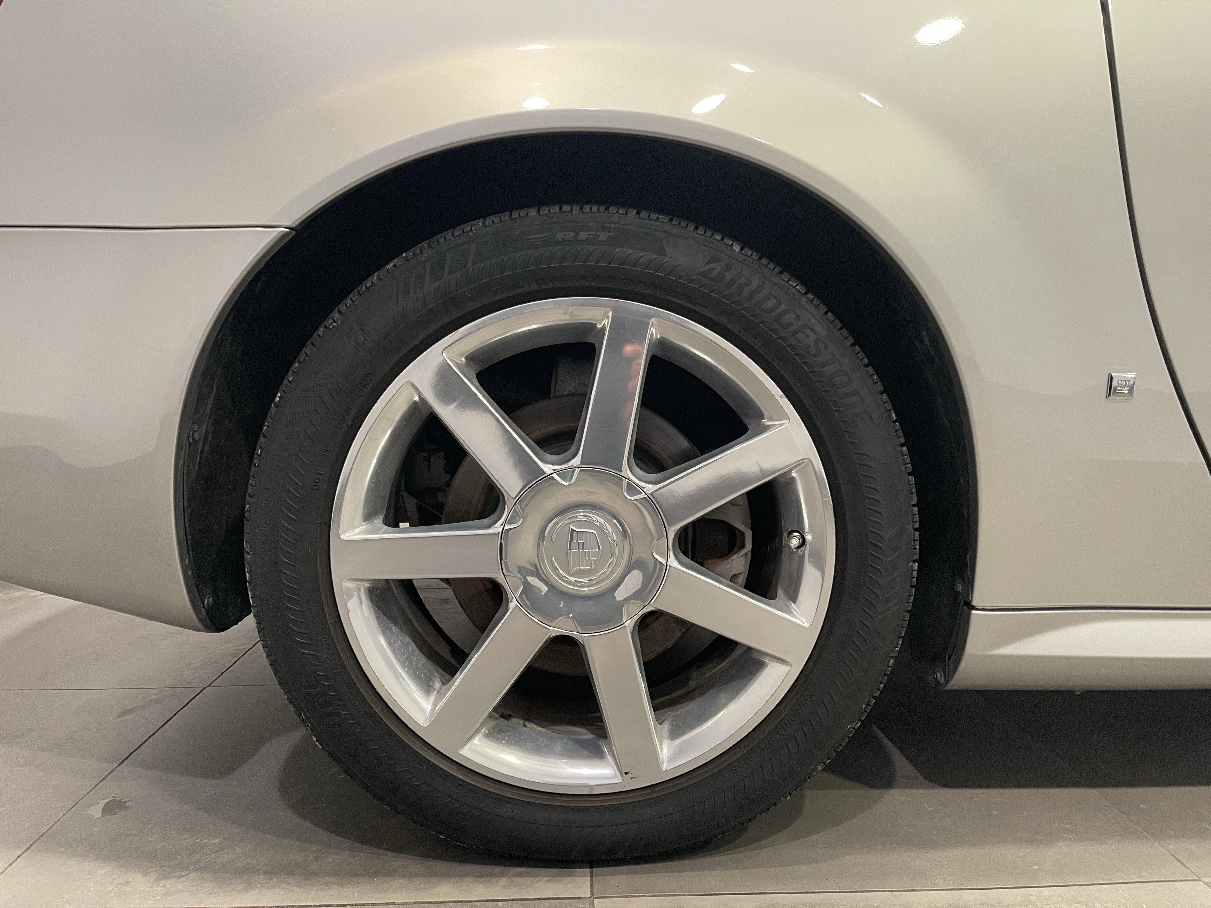 Used 2006 Cadillac XLR RWD image 9