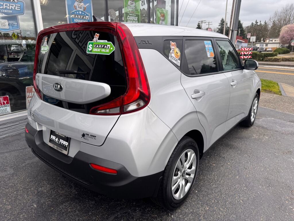 Used 2021 Kia Soul LX image 6
