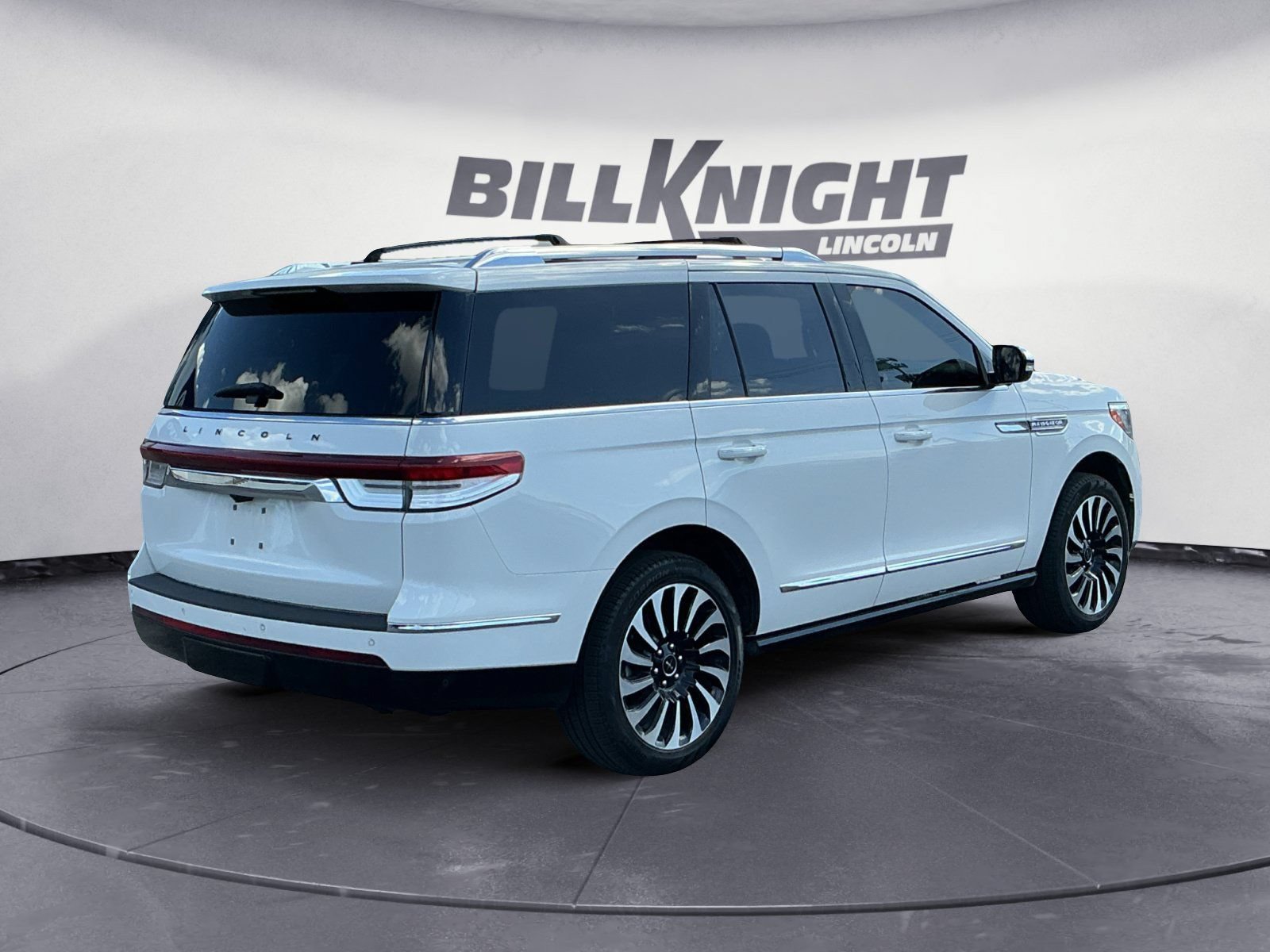 Used 2022 Lincoln Navigator Black Label AWD/4WD image 6