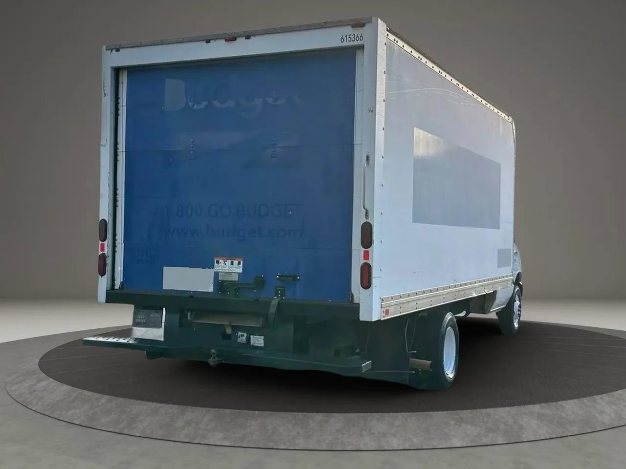 Used 2016 Ford E-350 and Econoline 350 Super Duty image 4