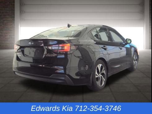 Used 2024 Subaru Legacy Premium image 3