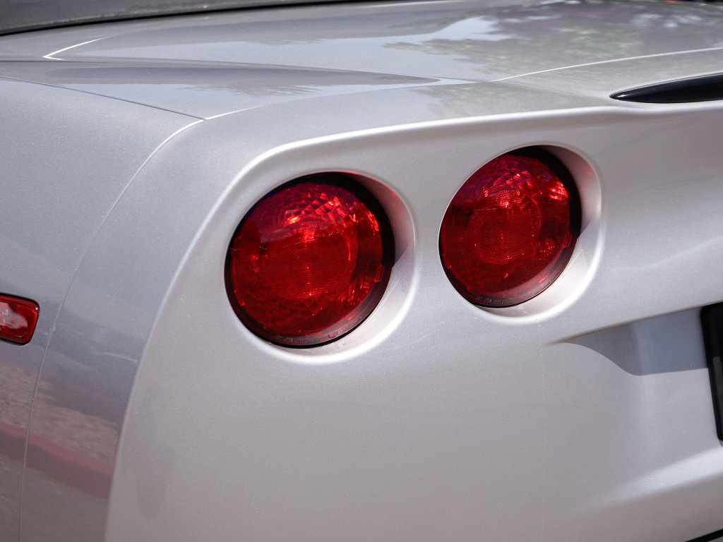 Used 2007 Chevrolet Corvette Convertible w/ Preferred Equipment Group RWD image 8