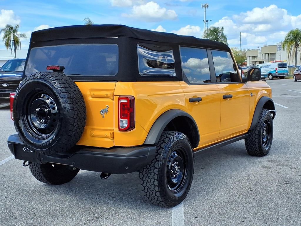 Used 2021 Ford Bronco Black Diamond image 7
