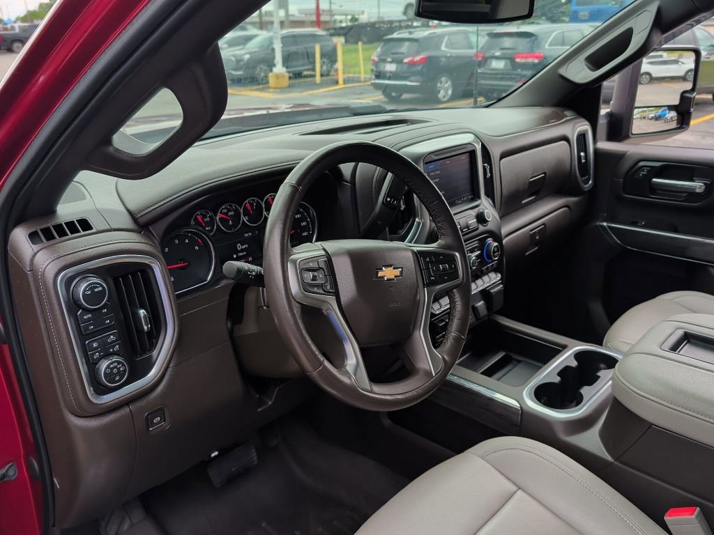 Used 2021 Chevrolet Silverado 2500 LTZ w/ LTZ Convenience Package AWD/4WD image 13