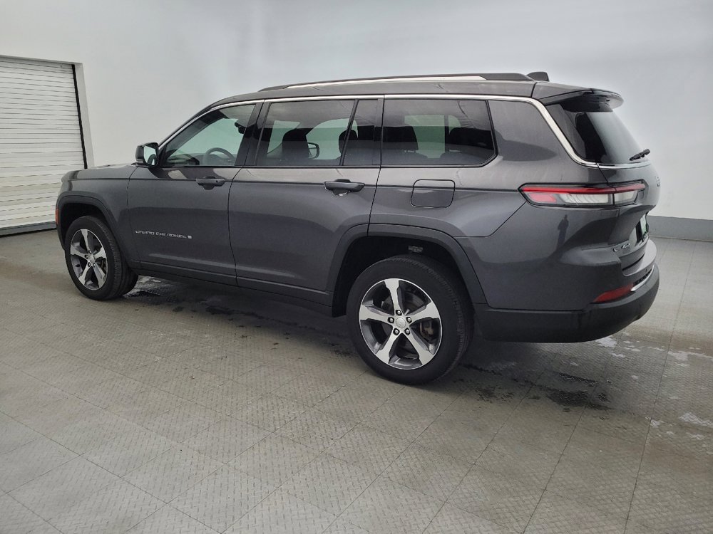 Used 2023 Jeep Grand Cherokee L Limited image 3