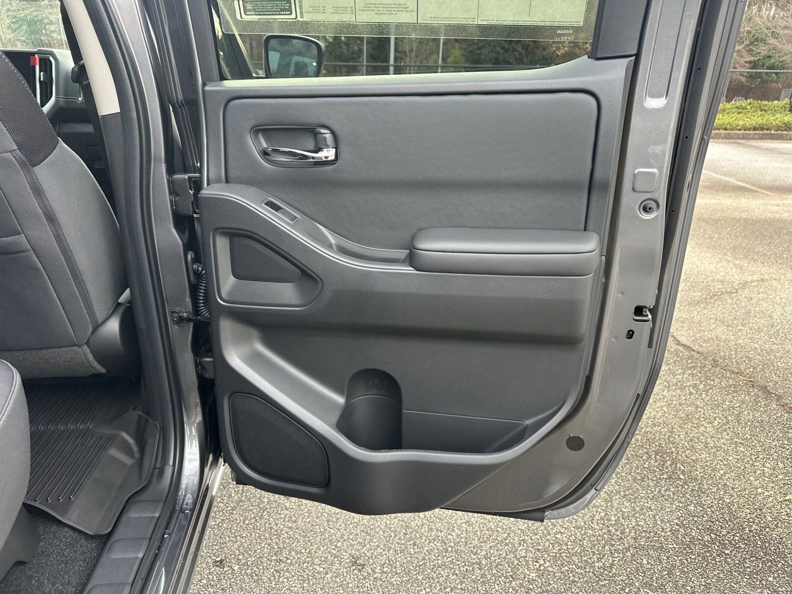 New 2026 Nissan Frontier SV w/ All-Weather Content Package AWD/4WD image 16