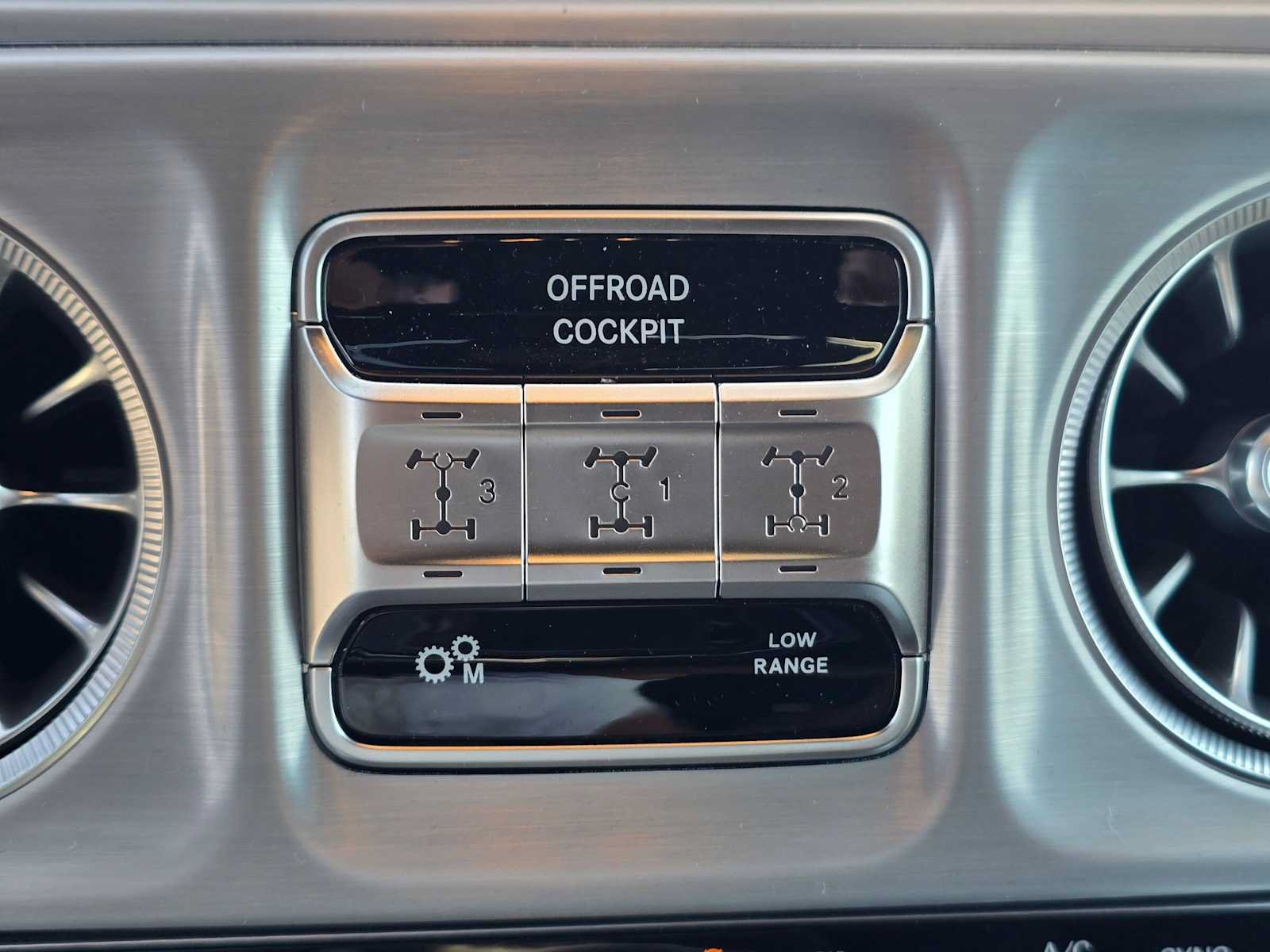 New 2026 Mercedes-Benz G 63 AMG 4MATIC image 36