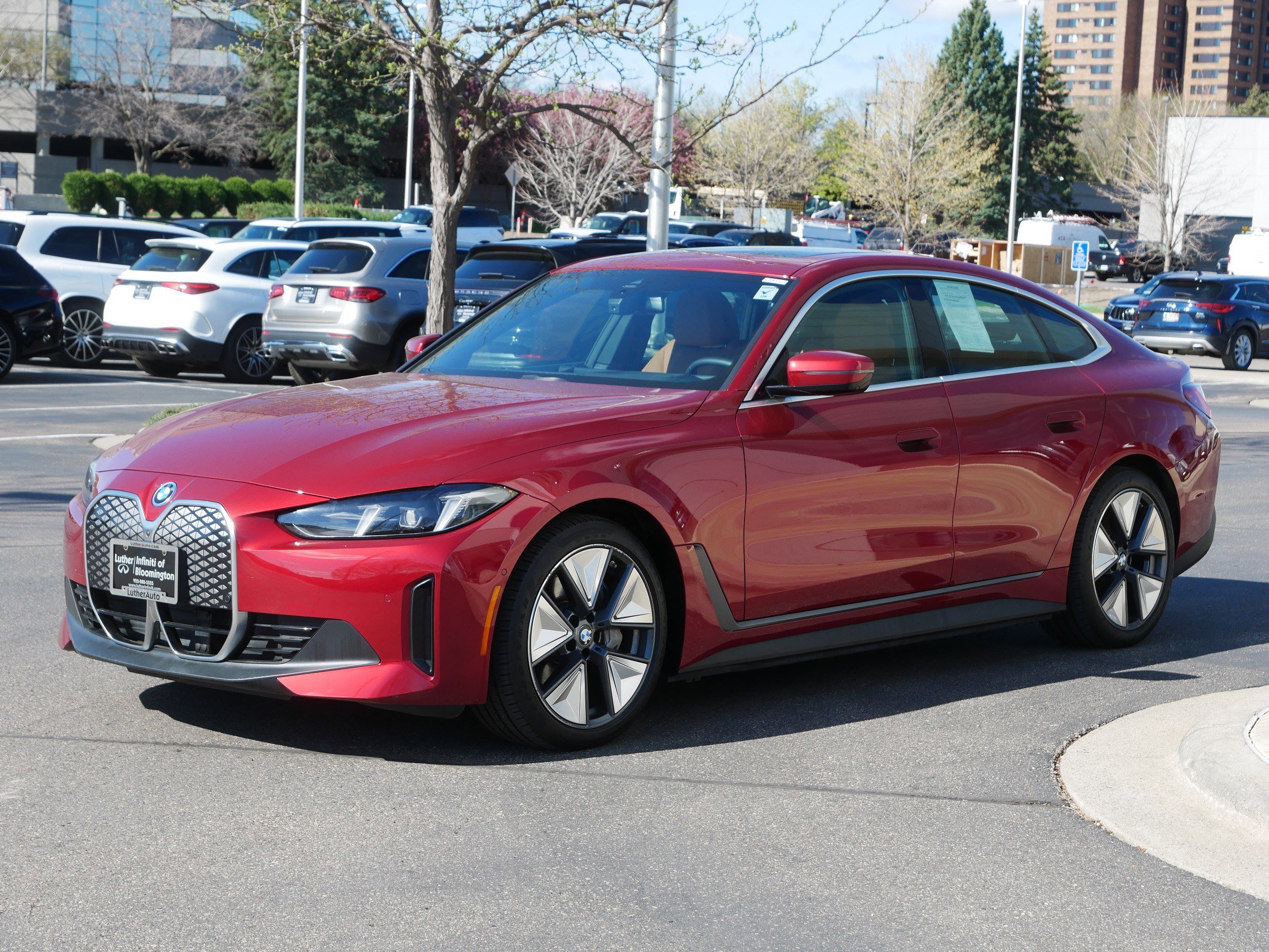 Used 2025 BMW i4 xDrive40i w/ Premium Package AWD/4WD image 3