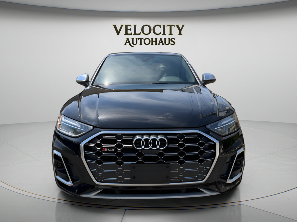 Used 2022 Audi SQ5 Premium Plus w/ Premium Plus Package AWD/4WD image 2