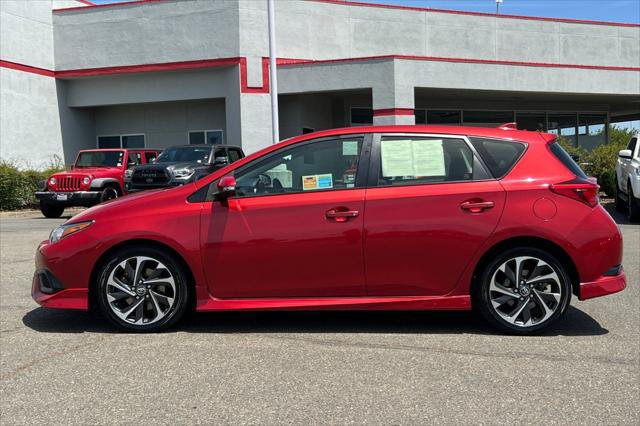 Certified 2018 Toyota Corolla iM w/ Carpet Mat Package (TMS) FWD image 9