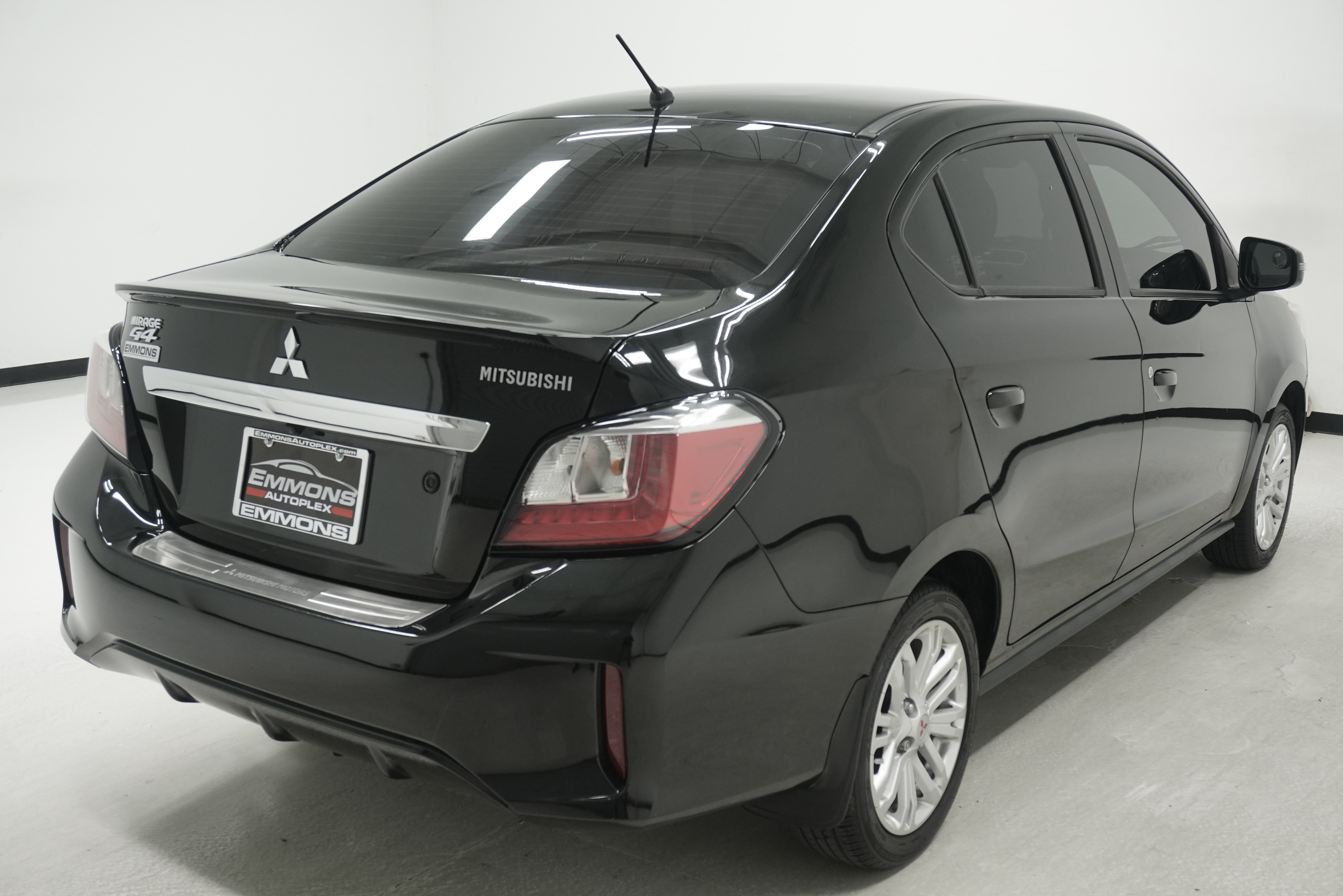 Used 2021 Mitsubishi Mirage G4 SE FWD image 3