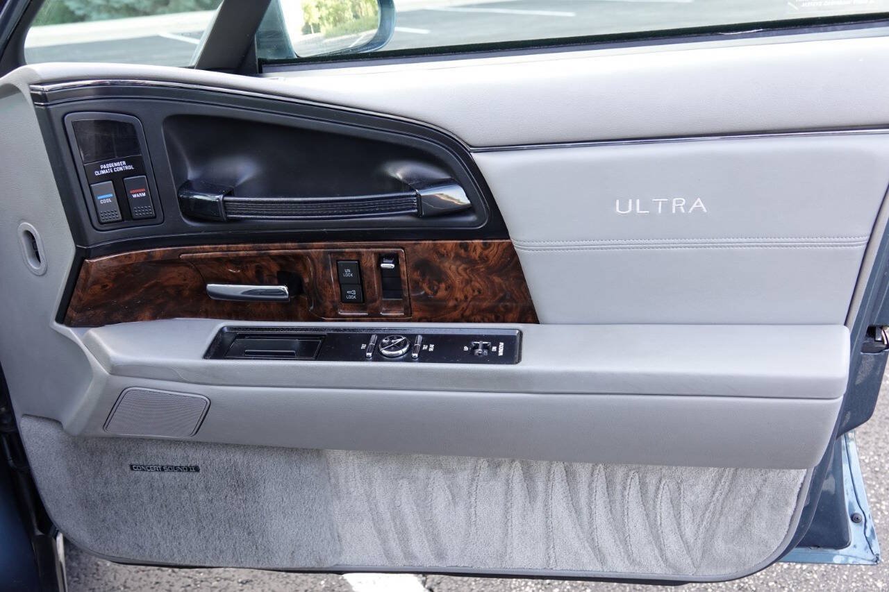 Used 1993 Buick Park Avenue Ultra FWD image 67