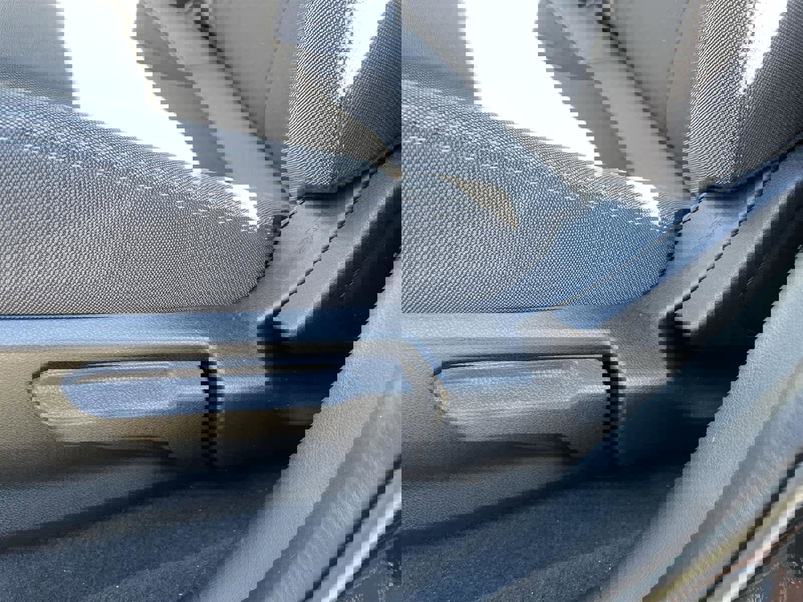 Certified 2025 Subaru Impreza 2.0i image 13