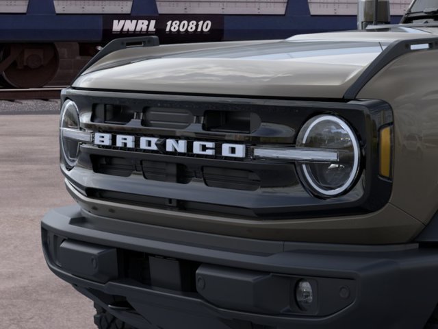 New 2026 Ford Bronco Outer Banks w/ Sasquatch Package AWD/4WD image 19