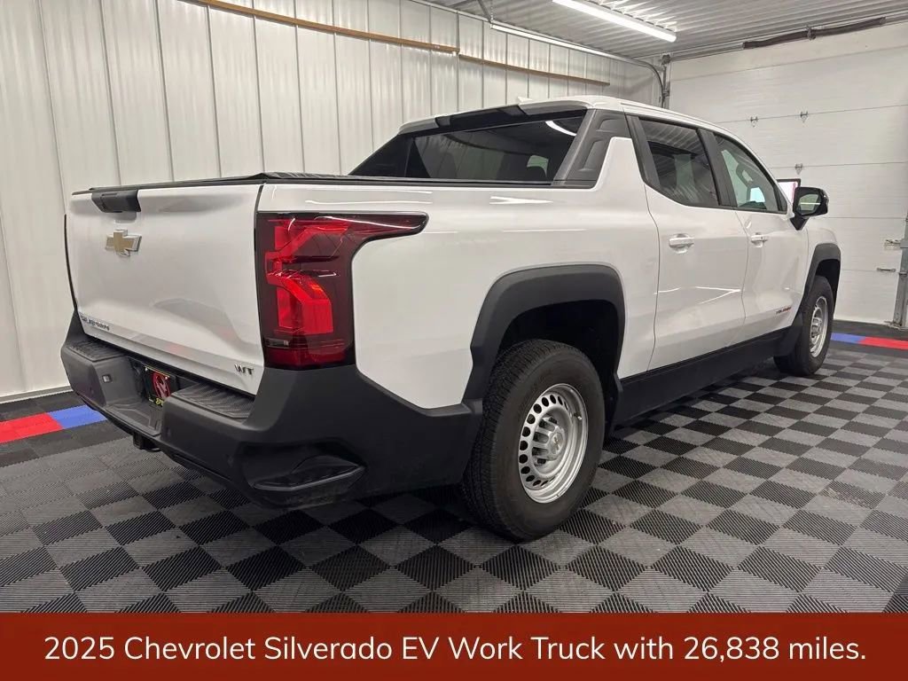 Used 2025 Chevrolet Silverado EV W/T w/ WT Plus Package AWD/4WD image 3