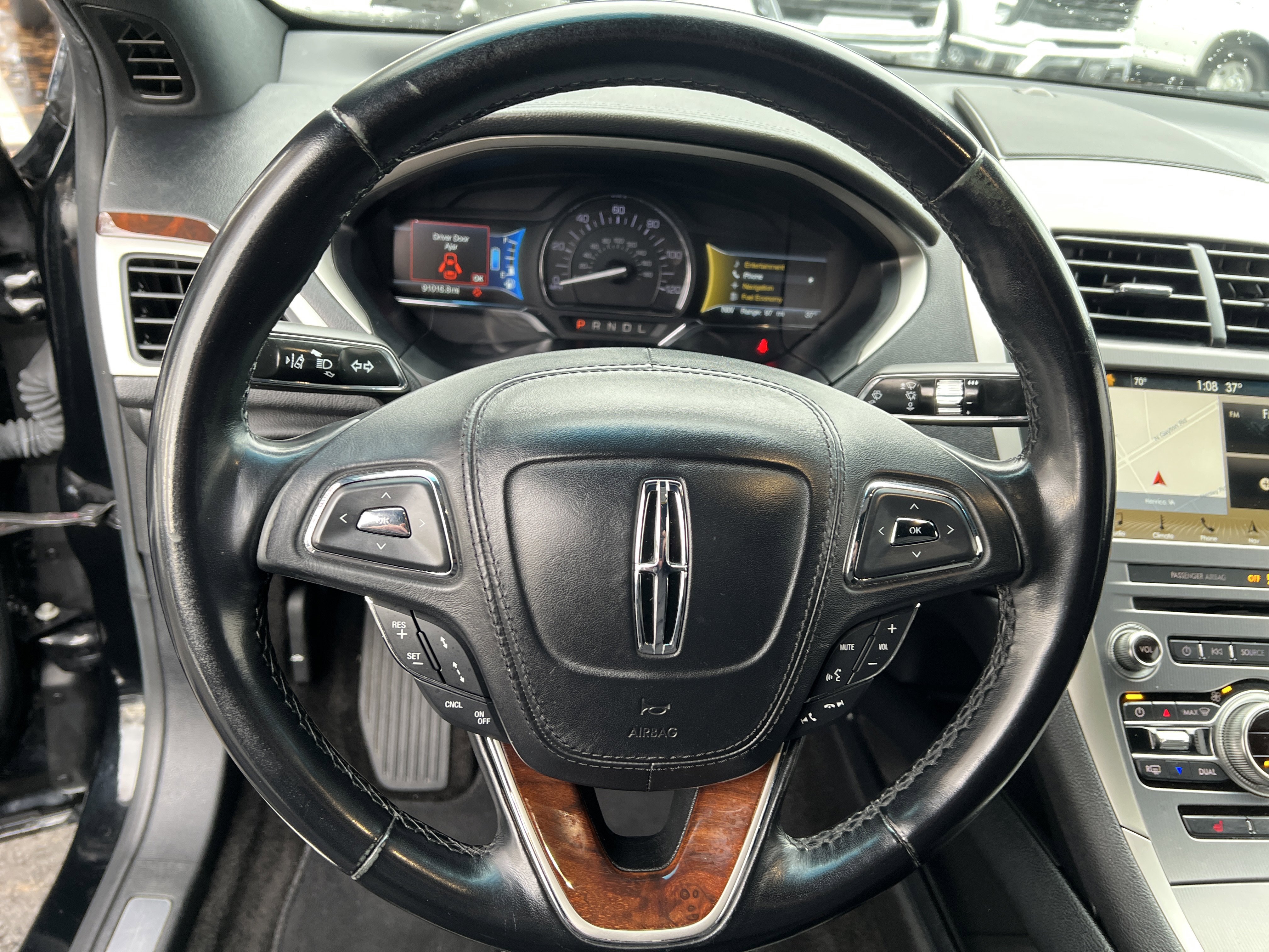 Used 2018 Lincoln MKZ Select w/ Technology Package image 18