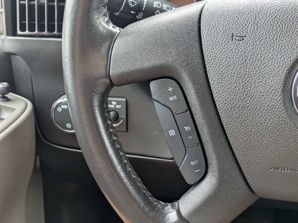 Used 2023 GMC Savana 3500 LS RWD image 22