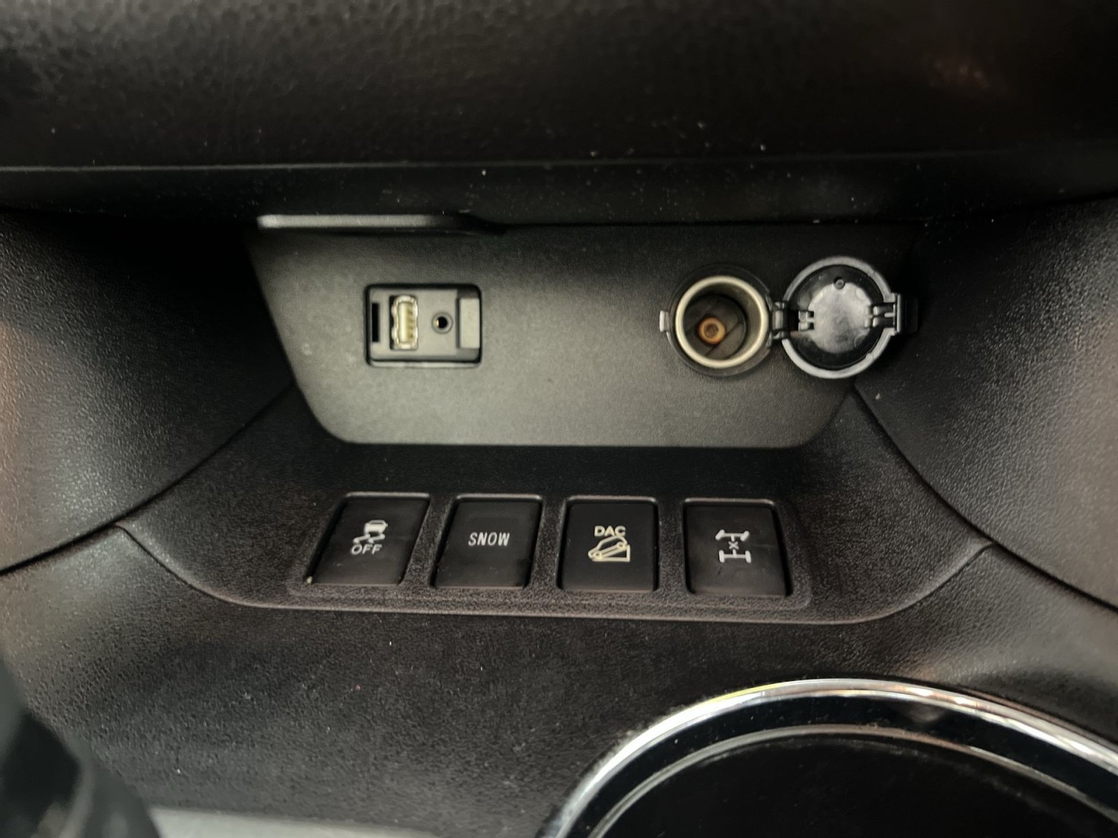 Used 2015 Toyota Highlander XLE AWD/4WD image 33