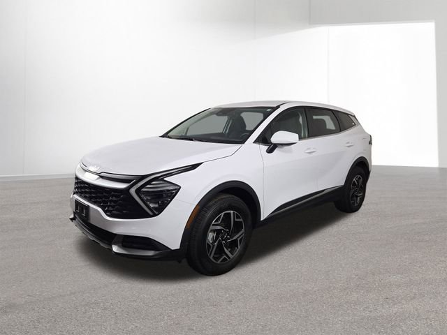 Certified 2025 Kia Sportage LX image 2