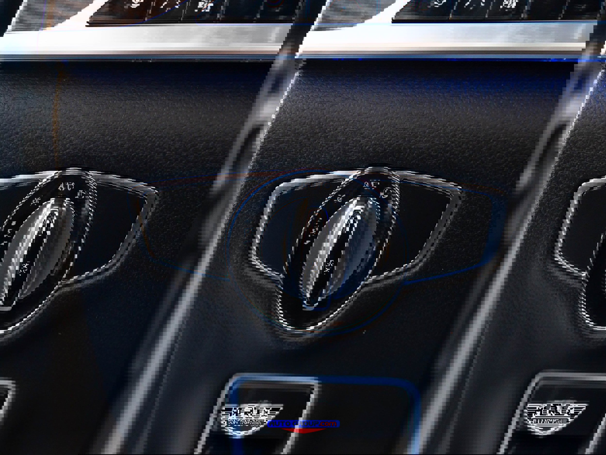 Used 2015 Mercedes-Benz S 550 Sedan w/ Premium 1 Package image 40