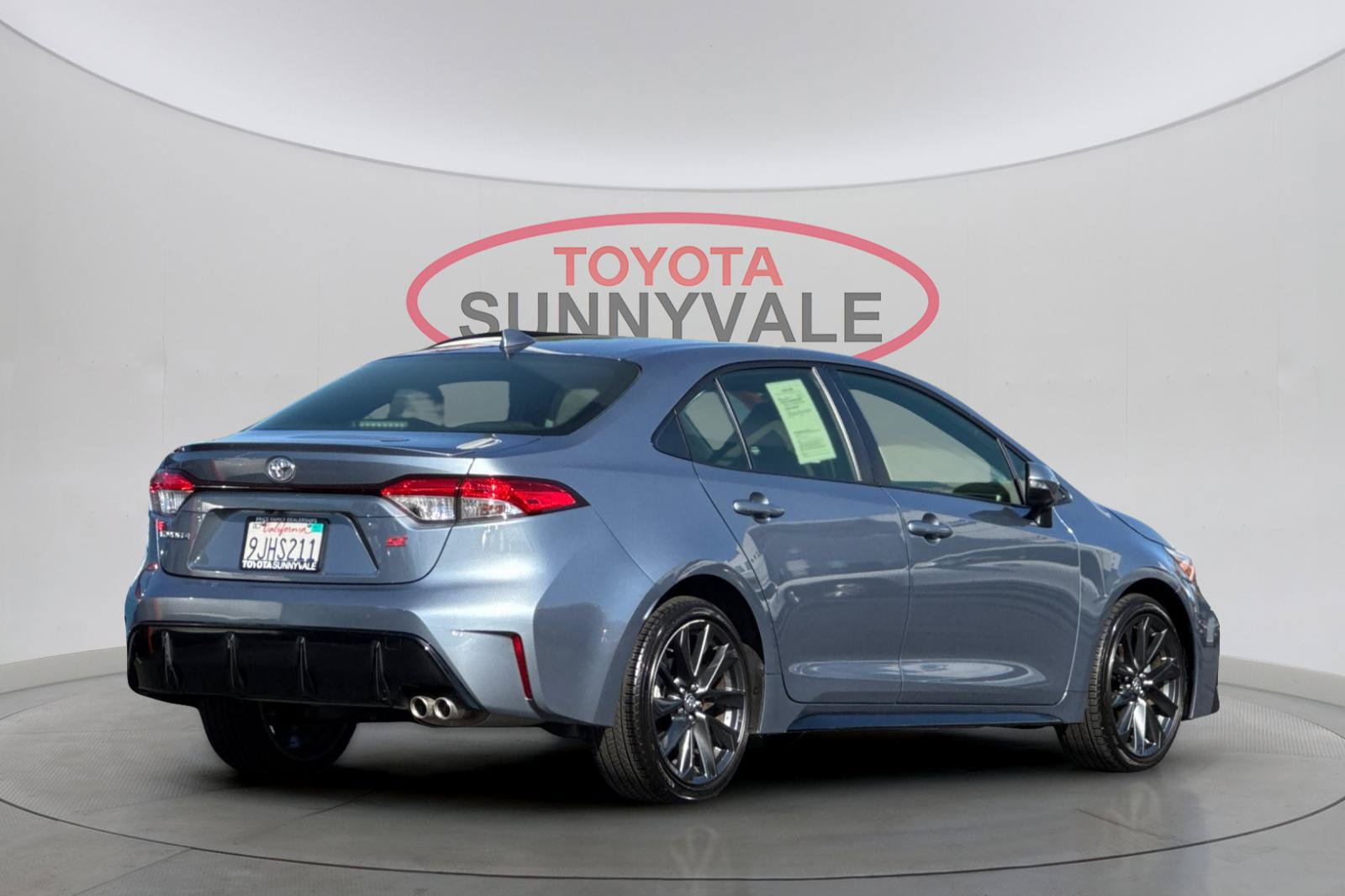 Certified 2024 Toyota Corolla SE w/ SE Premium Package FWD image 4