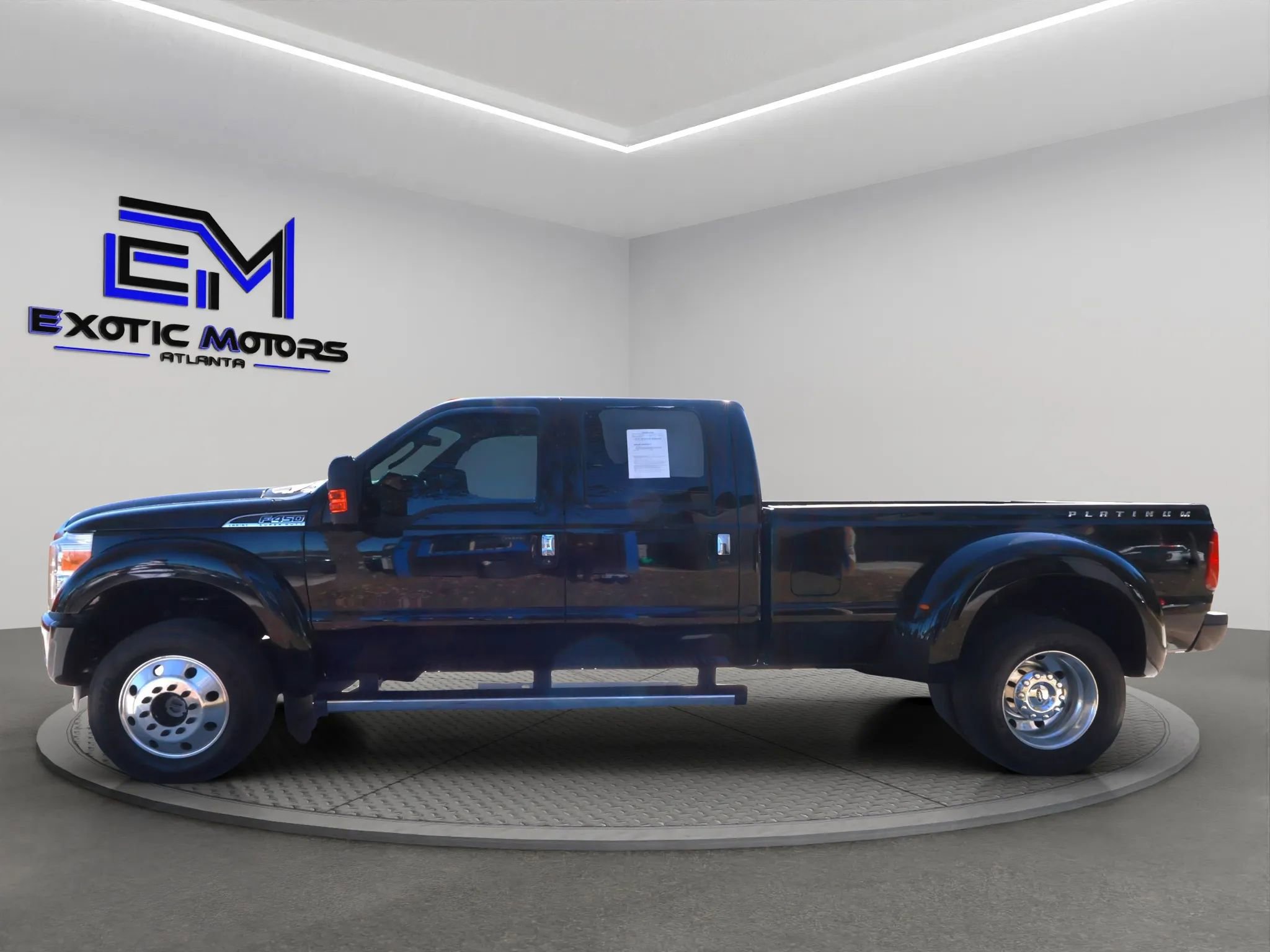 Used 2016 Ford F450 Platinum AWD/4WD image 2