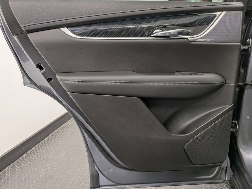 Used 2020 Cadillac XT6 Premium Luxury image 36