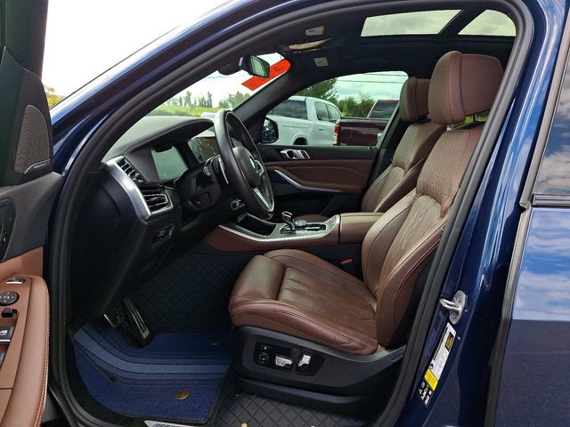 Used 2022 BMW X5 M50i image 17