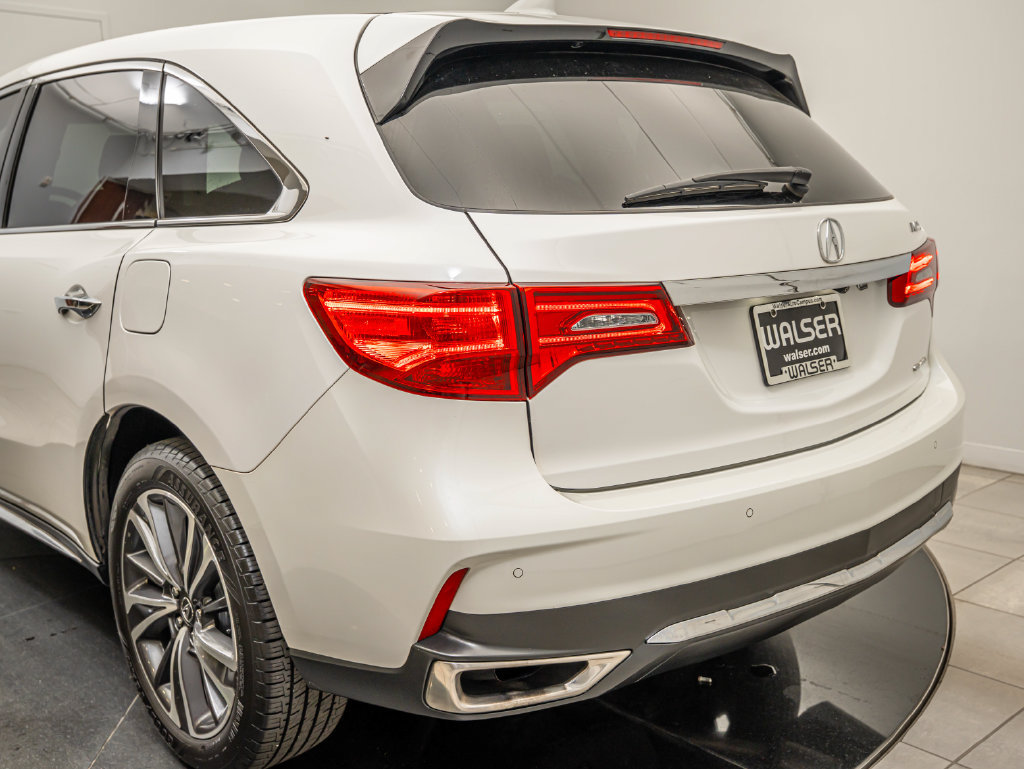 Used 2020 Acura MDX w/ Technology Package AWD/4WD image 18