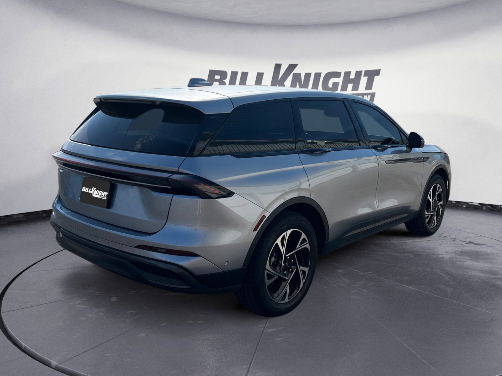 Used 2024 Lincoln Nautilus Premier w/ Jet Appearance Package AWD/4WD image 5