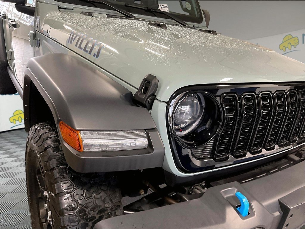 Used 2024 Jeep Wrangler Unlimited AWD/4WD image 31