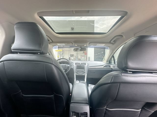 Used 2017 Ford Fusion Energi SE FWD image 23